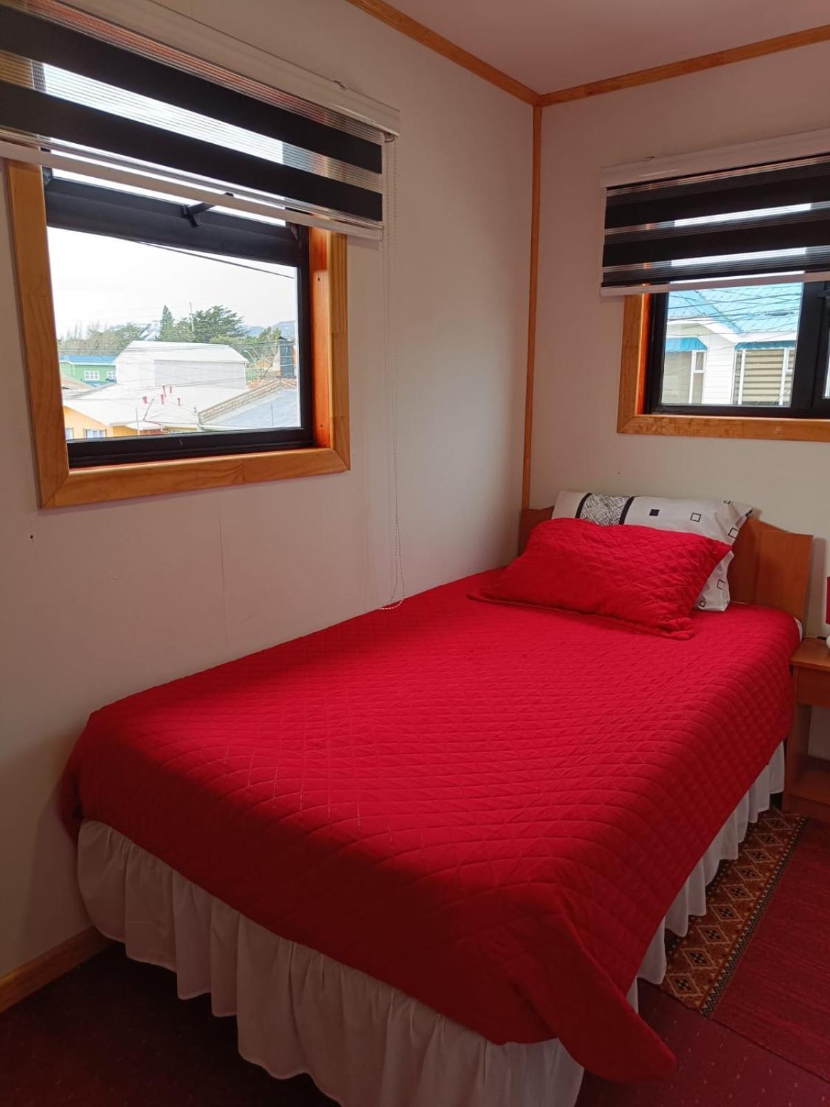Hostal B&B Coastal Natales Puerto Natales Exterior photo