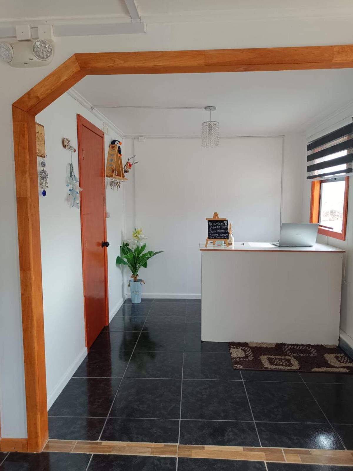 Hostal B&B Coastal Natales Puerto Natales Exterior photo