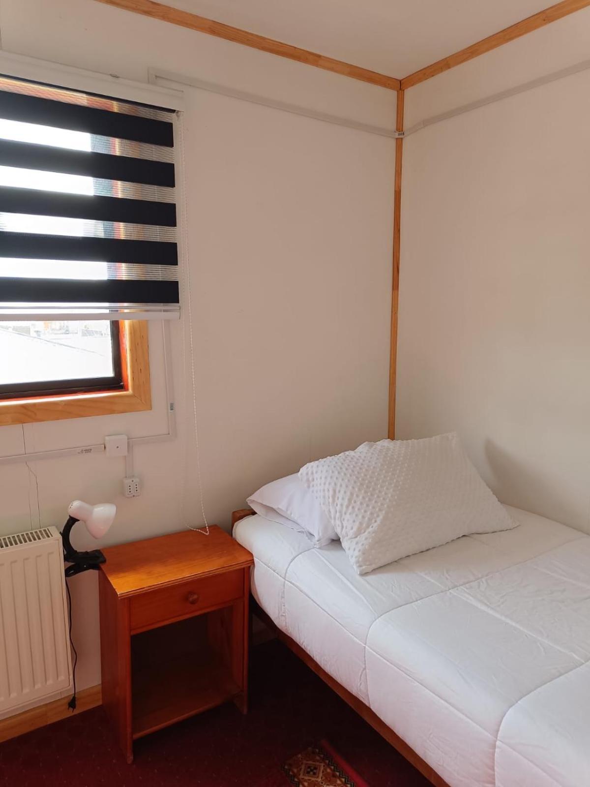 Hostal B&B Coastal Natales Puerto Natales Exterior photo